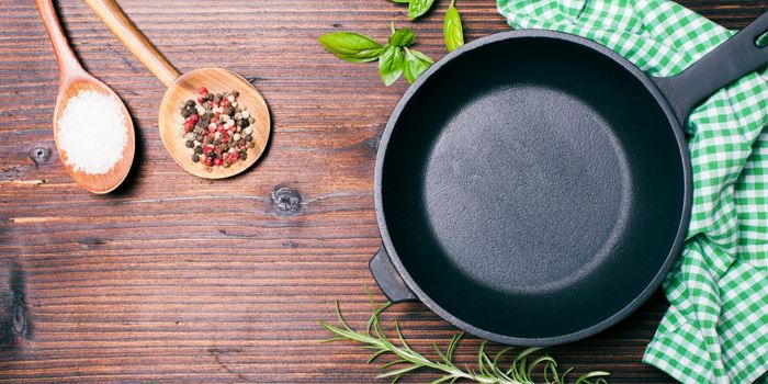what not to cook in a cast iron skillet